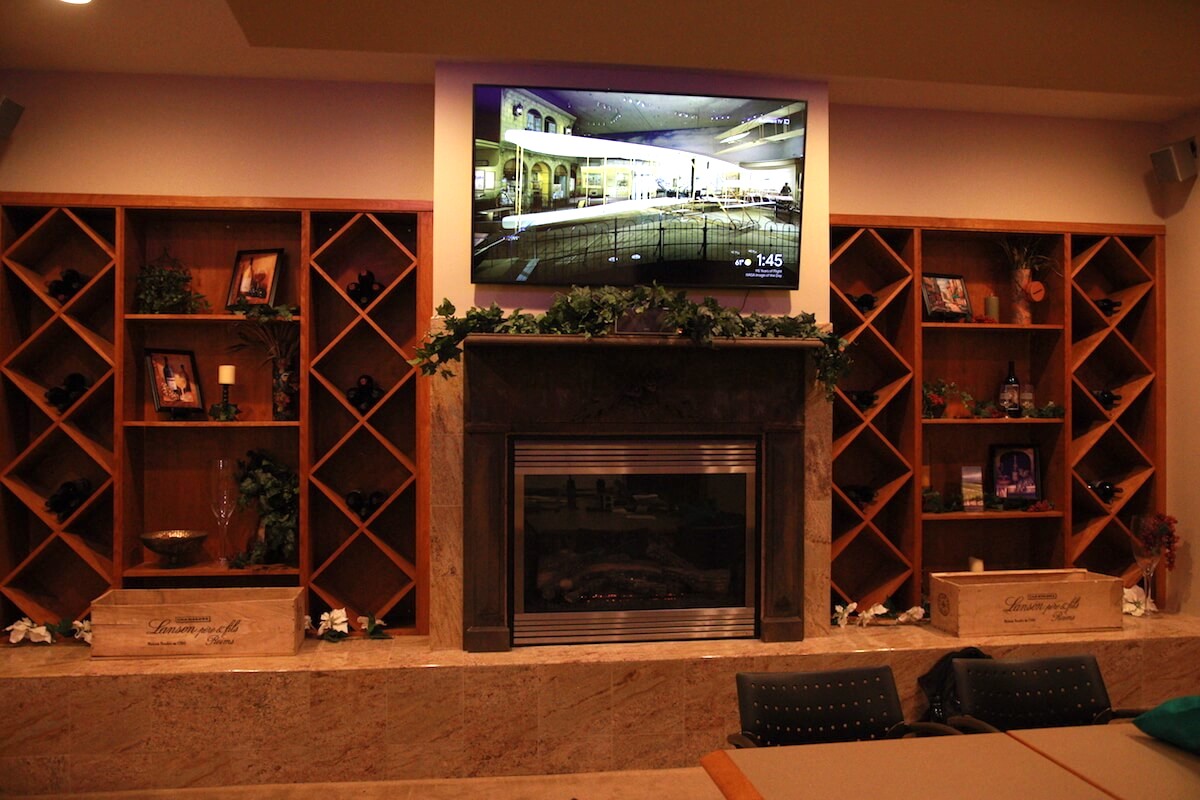 El Dorado Hills - Smart Meeting Room TV & Fireplace